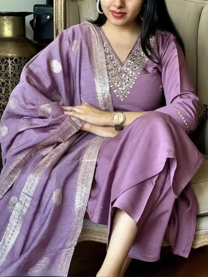 Women's Lavender Colour Rayon Slub V-neck Embroidered Straight Kurta Pant with Dupatta sat