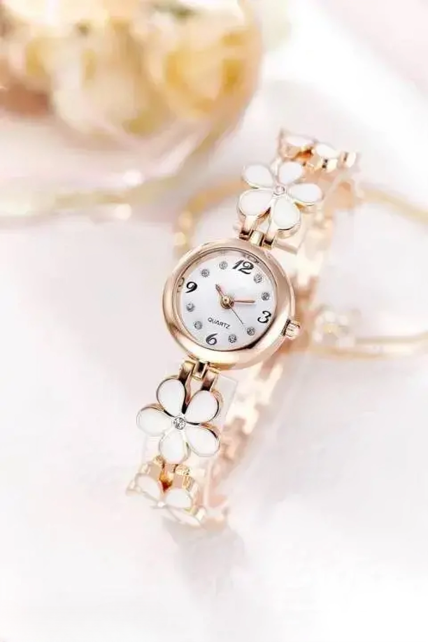 woman Analog watches