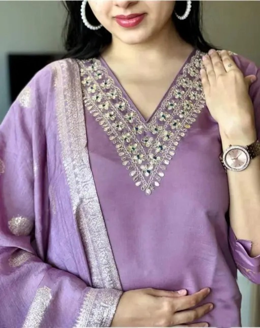 Women's Lavender Colour Rayon Slub V-neck Embroidered Straight Kurta Pant with Dupatta sat