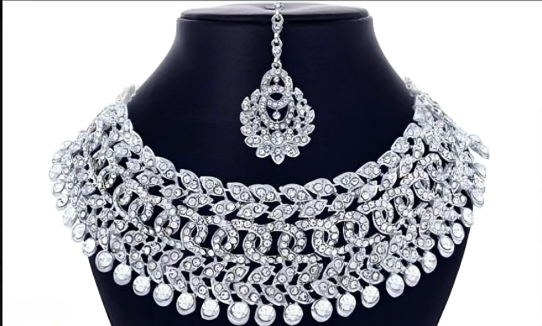 Rhodium Plated Jewellery Set White Austrian Diamond