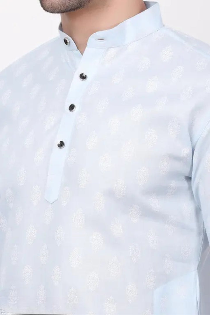 Fashionable kurta Set For Men