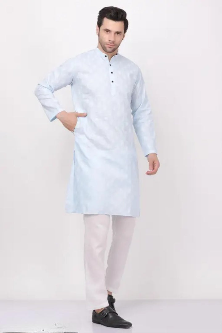 Fashionable kurta Set For Men