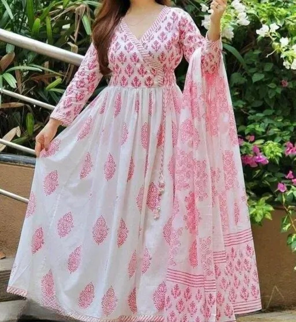 anarakali kurti and dupatta pink