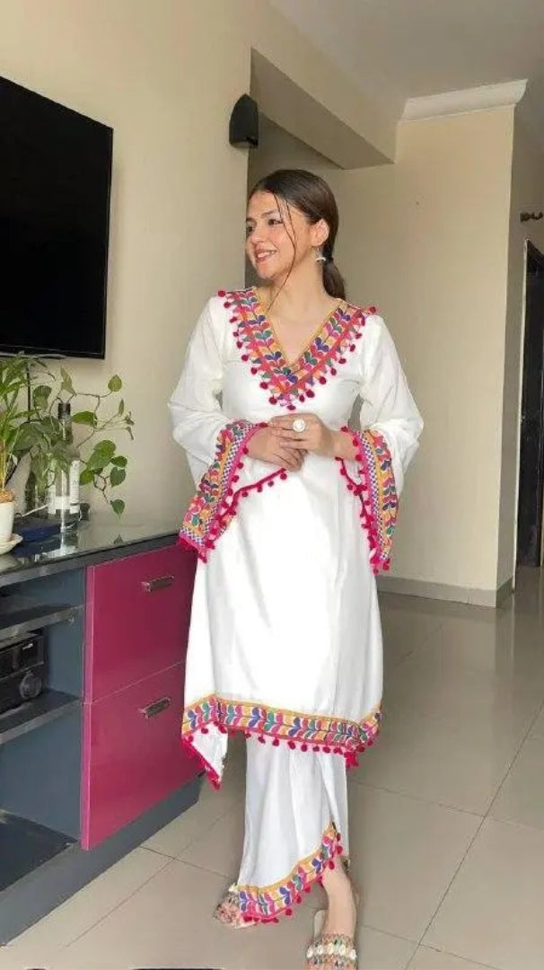 NEW DESIGNER HEAVY FUAX GEORGETTE DIGITAL PRINT WITH PUM-PUM LACE SALWAR SUIT